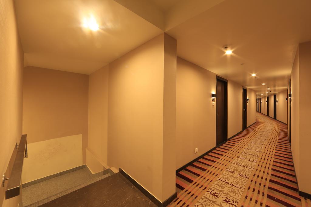 Hotel Regalia Tirupati Ngoại thất bức ảnh