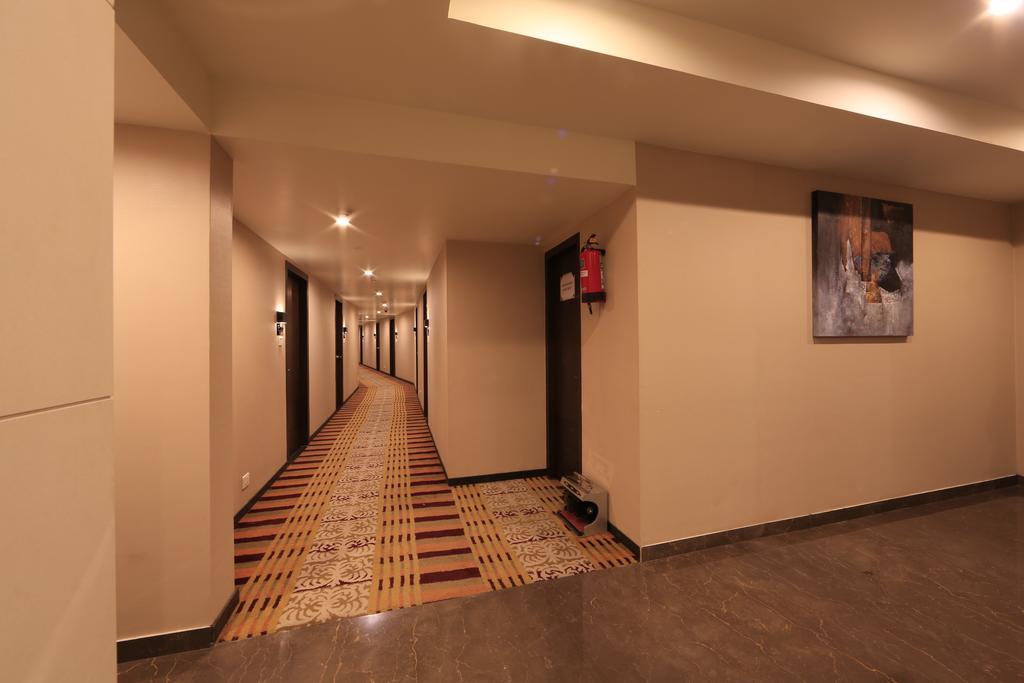 Hotel Regalia Tirupati Ngoại thất bức ảnh
