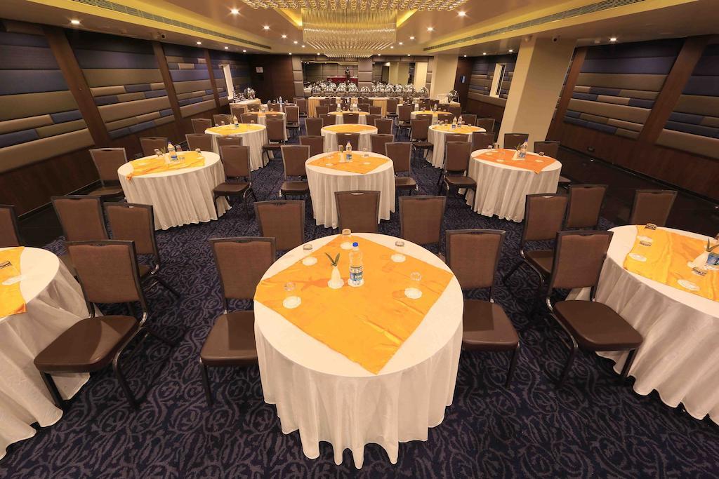 Hotel Regalia Tirupati Ngoại thất bức ảnh