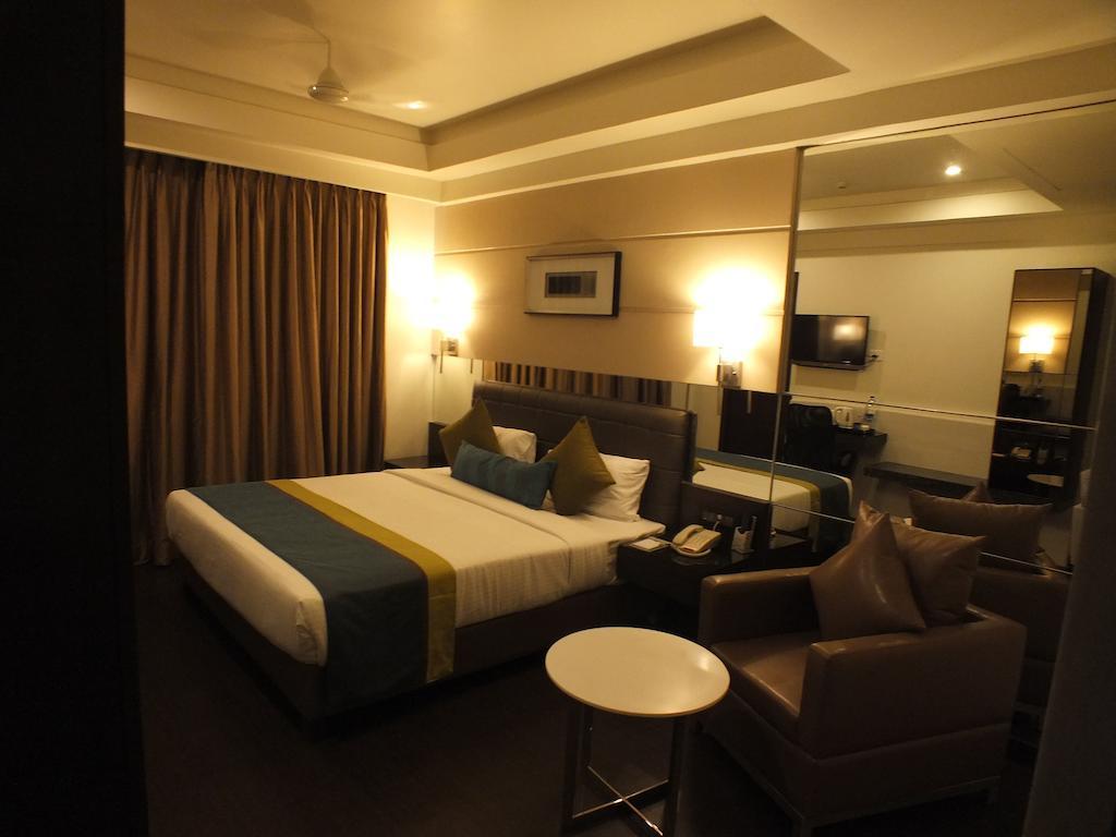 Hotel Regalia Tirupati Ngoại thất bức ảnh