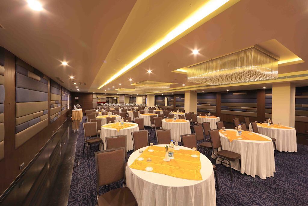 Hotel Regalia Tirupati Ngoại thất bức ảnh