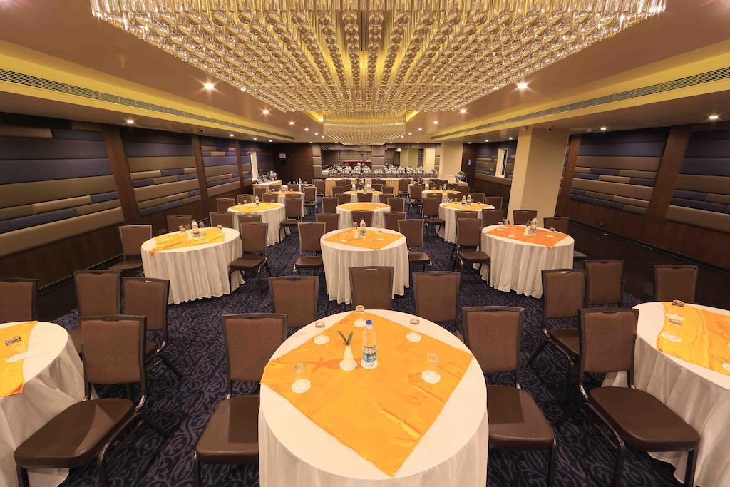Hotel Regalia Tirupati Ngoại thất bức ảnh