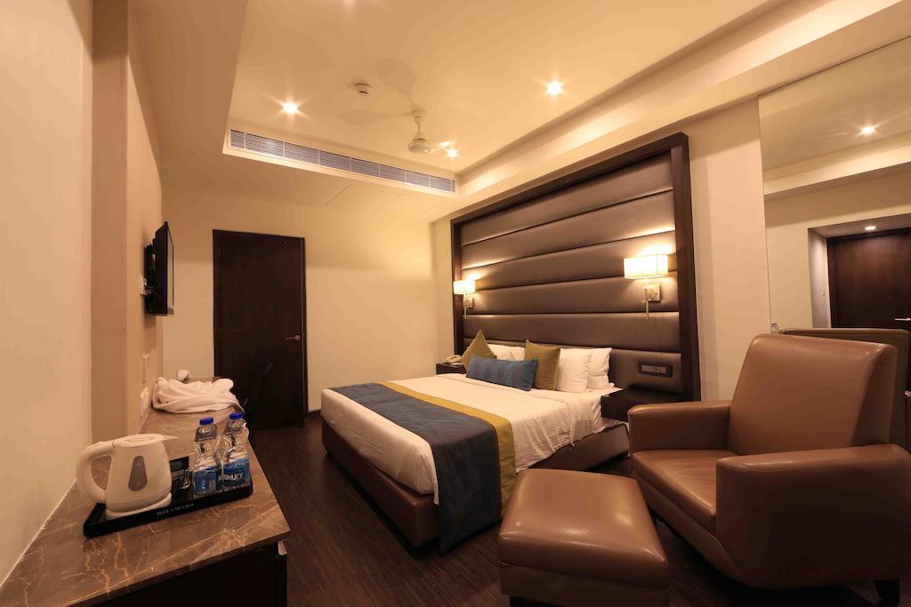 Hotel Regalia Tirupati Ngoại thất bức ảnh