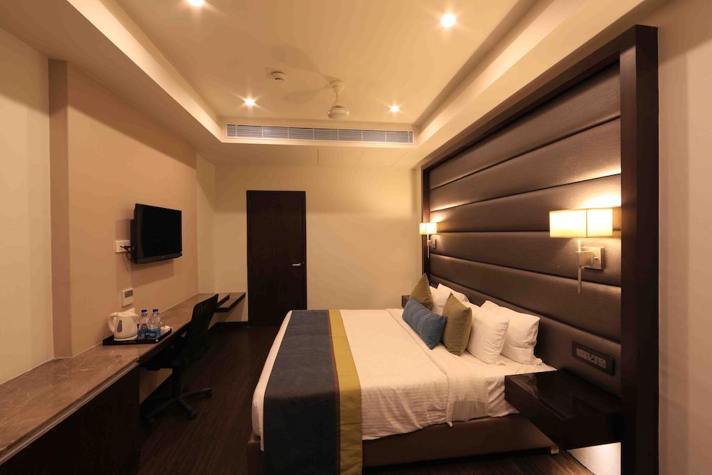 Hotel Regalia Tirupati Ngoại thất bức ảnh