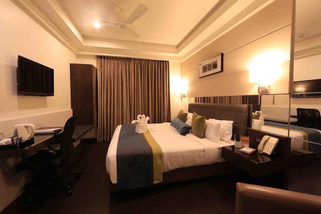 Hotel Regalia Tirupati Ngoại thất bức ảnh