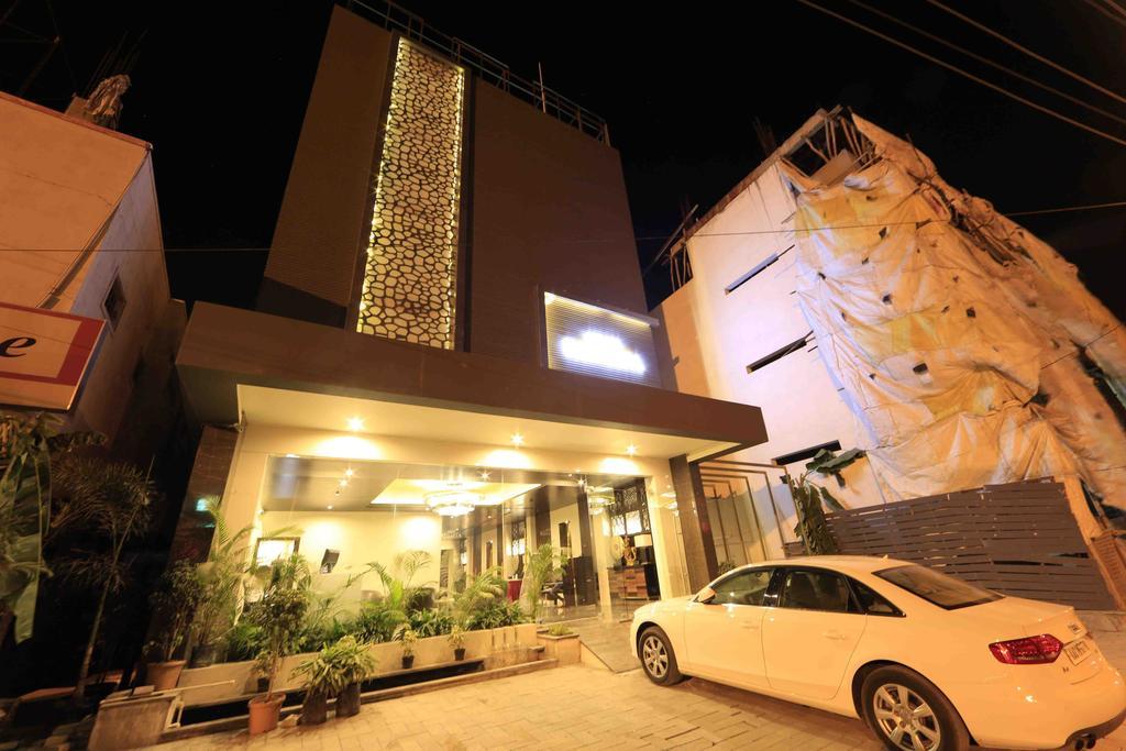 Hotel Regalia Tirupati Ngoại thất bức ảnh
