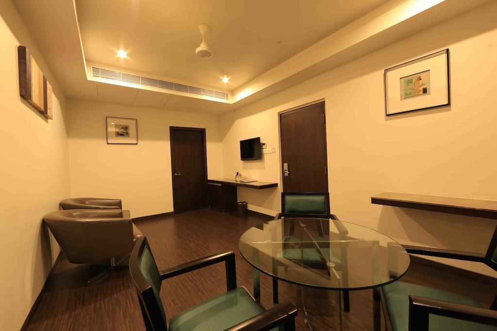 Hotel Regalia Tirupati Ngoại thất bức ảnh